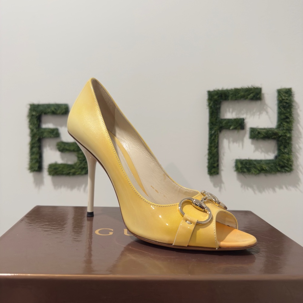 Gucci Yellow Peep Toe Patent Pumps Heels